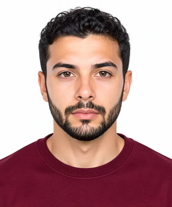 Passolig Kartı Fotoğrafı — Doğru vesikalık örneği: nötr ifade, dik baş, düz beyaz fon