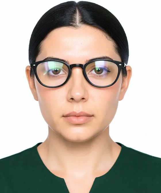 Passport Photo — Incorrect ID photo: glare on the glasses lenses