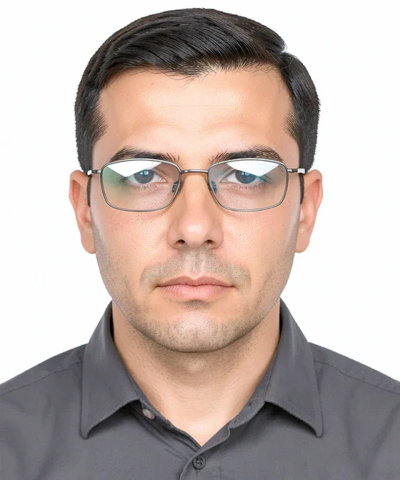 Vesikalıkta Gözlük — Yanlış vesikalık örneği: gözlük camlarında parlama