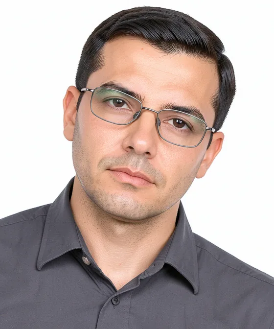 Vesikalıkta Gözlük — Yanlış vesikalık örneği: baş yana eğik