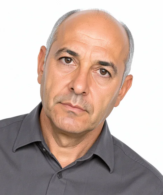 50×60mm Vesikalık — Yanlış vesikalık örneği: baş yana eğik
